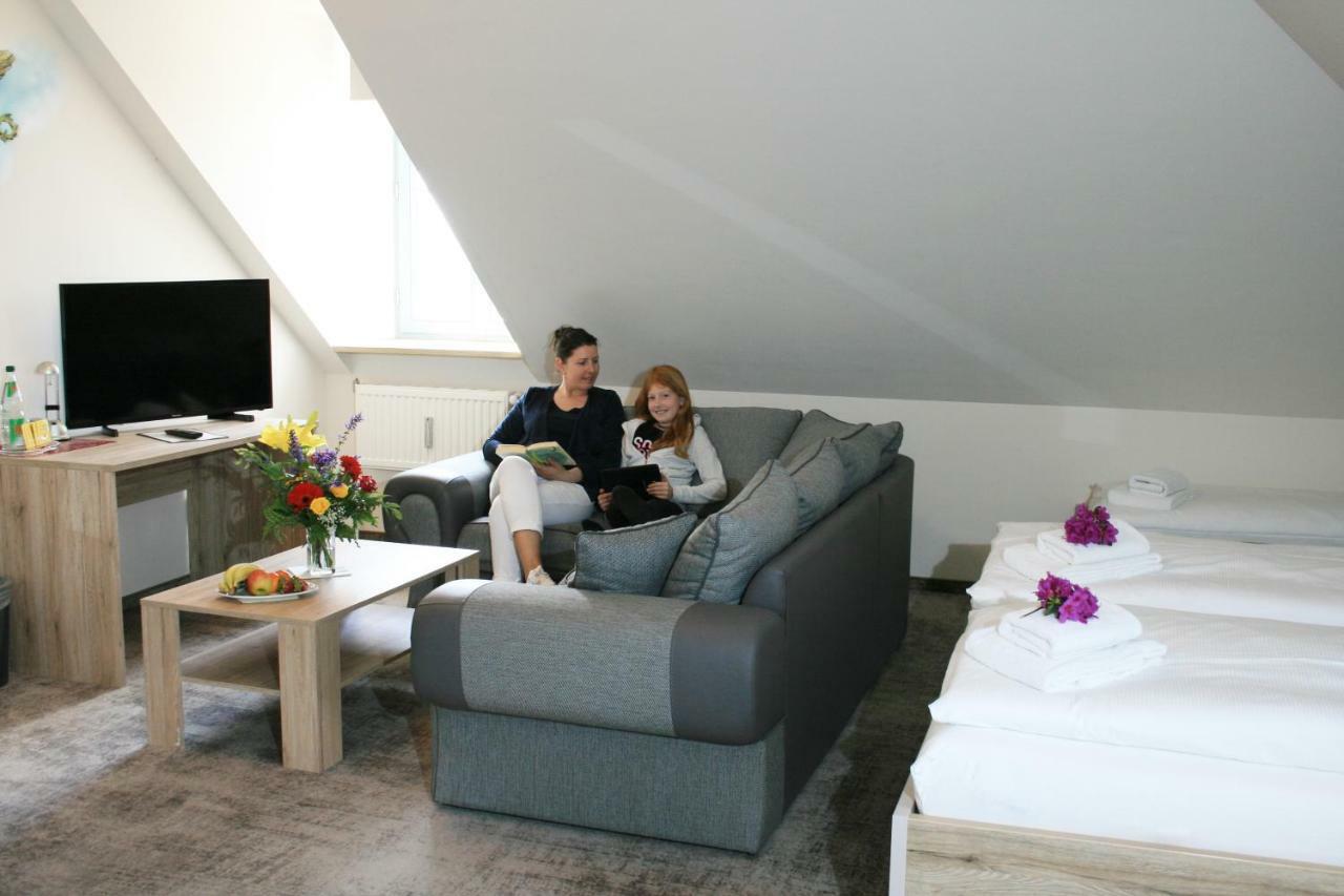 Hotel Am Waldschloesschen - Brauhaus Dresden Ngoại thất bức ảnh